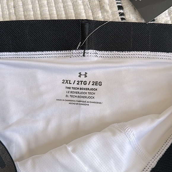 Under Armour - Picture 4 of 6